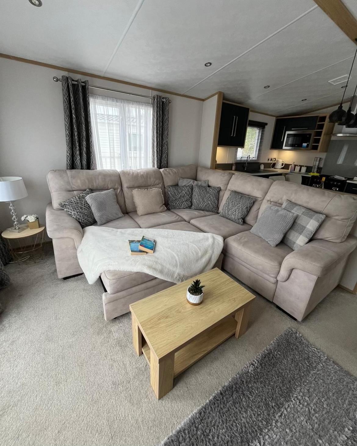 The Luxe Lodge, Skipsea Sands Bridlington * Ulrome